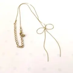 リボン　モチーフ　ネックレス　ゴールドカラー