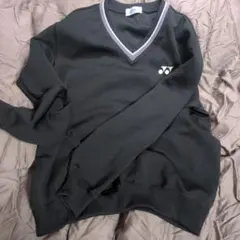YONEX 黒 Vネック ウォームアップウェア サイズМ