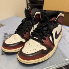 NIKE AIR JORDAN 1 MID スニーカー