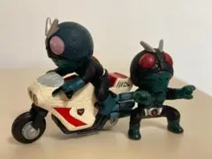 仮面ライダー旧１号２種＆サイクロン号　塗装消しゴム