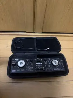 Numark DJ2GO2 ケース　コード付き