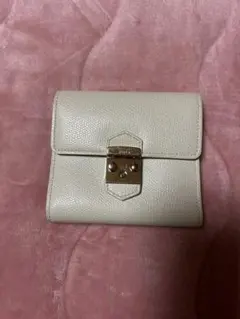 FURLA メトロポリス 三つ折財布 白