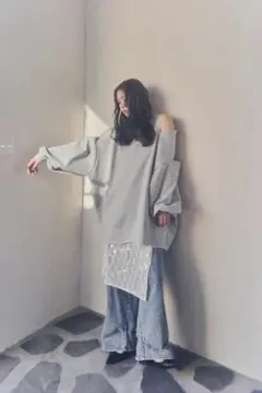 新品未使用andequal】slit design over sweat - メルカリ