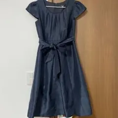 ネイビー Aライン パーティードレス リボン付き11号 膝下丈 上品