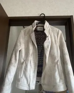 Desigual ホワイトジャケット