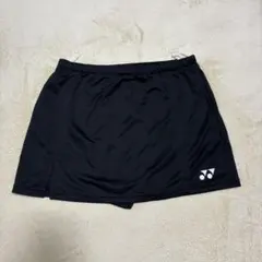 【美品】ヨネックス　黒バドミントンスコート　Oサイズ　サイドスリット