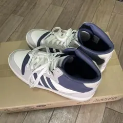 adidas TURNAROUND ミッド