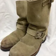 Item thumbnail for item f99af99c-6f4b-4a56-838b-42b5c9ece1d4