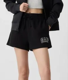 GAPロゴ ショートパンツ（WOMENS)
