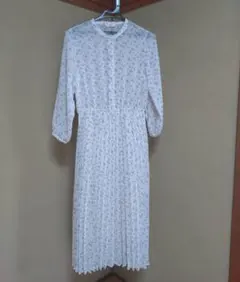 【ほぼ未使用品】<Mサイズ> BEAMS 花柄ワンピース