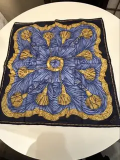 CELINE ハンカチ 青・金