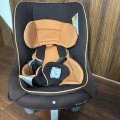 チャイルドシート　ミニマグランデ　オレンジ