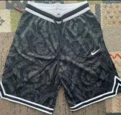 Item thumbnail for item 010b1fa5-d592-4bff-9530-00141e14fa87