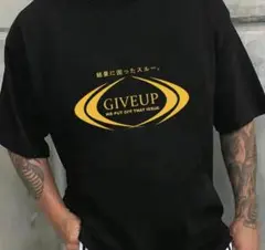 おもしろTシャツ　GIVEUP ロゴプリント Tシャツ ブラック