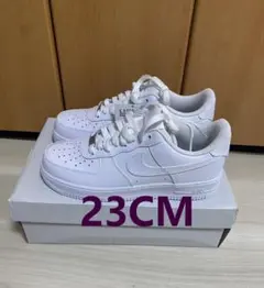 2025年最新】ナイキ エアフォース1 07 23.5の人気アイテム - メルカリ