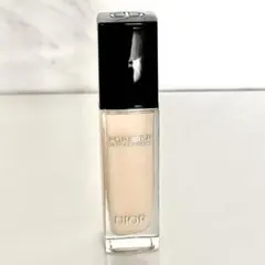 Dior スキン コレクト コンシーラー 0,5N 11mL