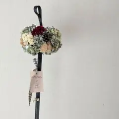秋色紫陽花と鶏頭のフライングリース♡　ハロウィンリース　クリスマスリース
