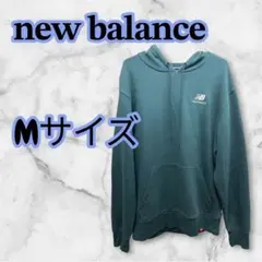 NEW BALANCE ニューバランス ロゴ刺繍 プルオーバー　パーカー