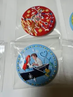 ディズニー刺繍缶バッジ　リメンバー・ミー　アリエル　2個