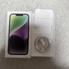 iPhone14 空箱とケーブル