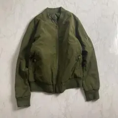 美品　アズノウアズ　ブルゾン　Ｍ　カーキ　光沢　ノーカラー　軽量　上着　アウター