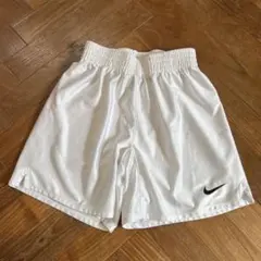 nike サッカーショーツ　サイズS