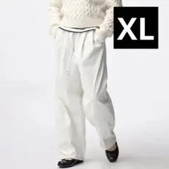 2026年最新】off-white オフホワイト パンツの人気アイテム - メルカリ