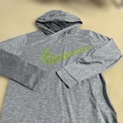 Nike フード付きDRI-FIT