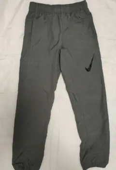 NIKE ロングパンツ グレー 140-150cmのサムネイル