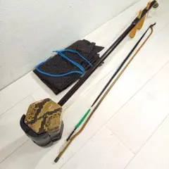 現状品 敦煌牌 二胡 上海楽器 中国 民族楽器 蛇革 美品 二胡 敦煌牌 DUNHUANG 上海民族楽器 弓付き ケース付き 蛇本革