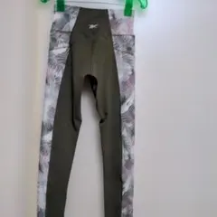 新品オリーブグリーン ハイウエスト ヨガパンツＳ