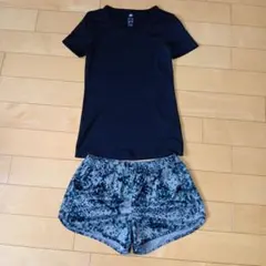 adidas レディーストップスとショートパンツセット
