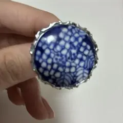 和風青白模様ブローチ