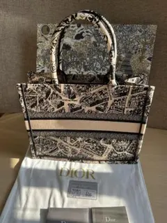 Item thumbnail for item 640d9e82-1422-4f06-be51-43c76d9f699f