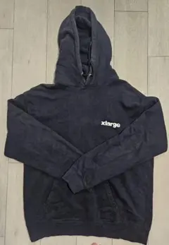 XLARGE ブラックパーカー バックプリント