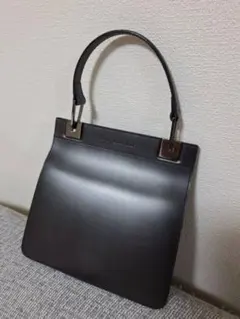 Guy Laroche ブラックハンドバッグ