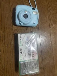 水色 Instax Mini カメラ 本体とフィルムセット