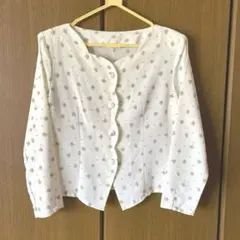 花柄ホワイト長袖ブラウスのサムネイル