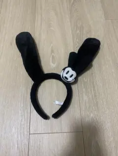 オズワルド　カチューシャ