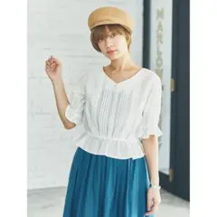 アースミュージックアンドエコロジー　ピンタックレースブラウス