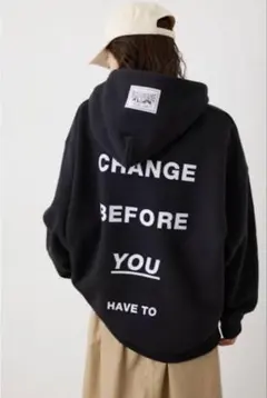 ロデオクラウンズ パッチプリントスウェットパーカー