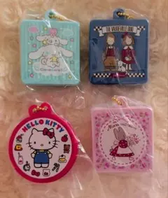 【匿名配送】サンリオ　クッキー缶チャーム