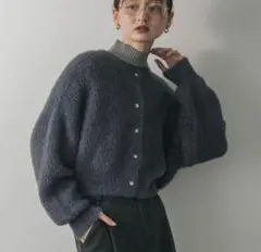 センスオブプレイス　ラメシャギークロップドカーディガン　チャコールグレー