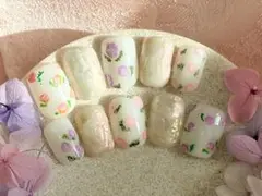 【現品】ぷっくりフラワー ネイルチップ 春 ニュアンス 韓国 上品可愛い 量産