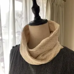 ベージュ小ドット模様　オーガニックコットン接着ニットスヌード