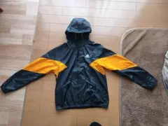 adidas ナイロンジャケット 黒/オレンジ スポーツウェア