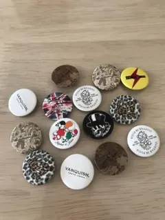 ● ピンバッジ 14個セット