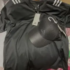 adidasキャップandウェア新品タグ付き