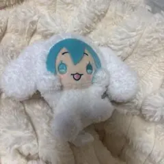 新品 タグ付き 初音ミク×シナモロール ぴょこぴょこマスコットのサムネイル