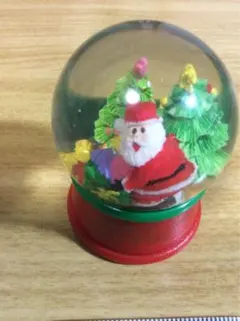 クリスマス　可愛いガラスドーム　サンタクロース　置物インテリアのサムネイル